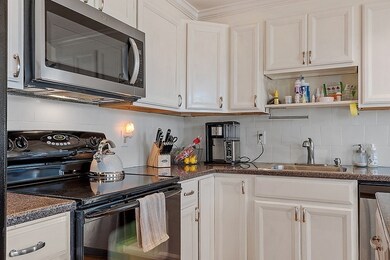 80 Foster St unit 410, Peabody, MA 01960 - photo 5