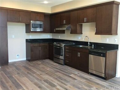 1506 W Artesia Square unit E, Gardena, CA 90248 - photo 2