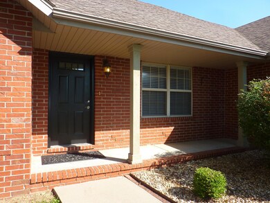 733 N Taylor Way, Nixa, MO 65714 - photo 6