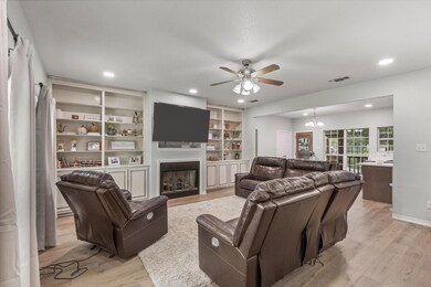 724 Conveyor Dr, Joshua, TX 76058 - photo 6