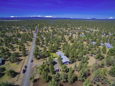 22940 Branding Iron Ct, Bend, OR 97701 - photo 3