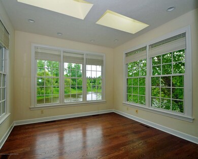 6Sunroom