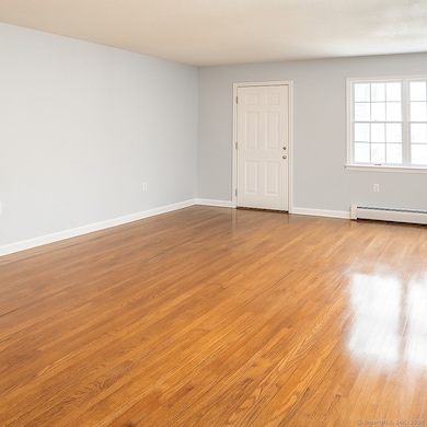 307 Tolland St unit B, East Hartford, CT 06108 - photo 7