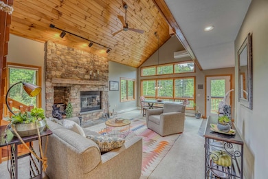 423 Hannah Loop unit 91, Carroll, NH 03595 - photo 2