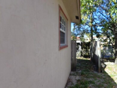 2209 Forrest St, Hollywood, FL 33020 - photo 2