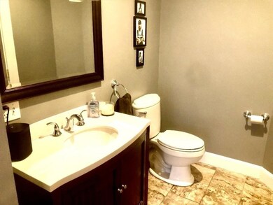 6 Eaton St unit 3, Wakefield, MA 01880 - photo 3