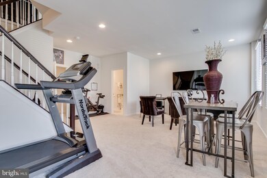 9227 Central Green St, Lorton, VA 22079 - photo 4