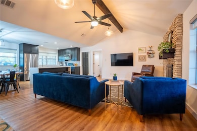 2102 Kent St, Taylor, TX 76574 - photo 7