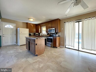 6859 Arbor Ln, Bryans Road, MD 20616 - photo 5