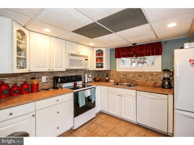 417 Meadowhurst Ln, Media, PA 19063 - photo 5