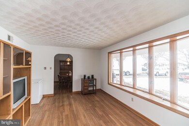 2022 Virts Ln, Jefferson, MD 21755 - photo 4