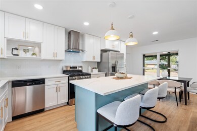 4427 Sanford Rd, Houston, TX 77035 - photo 5