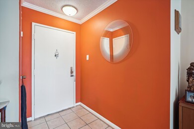 Westlake Towers unit 103, Bethesda, MD 20817 - photo 4