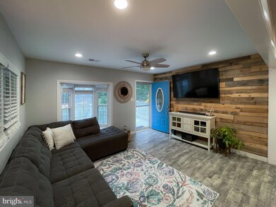 14007 Edward Gardiner Rd, Mechanicsville, MD 20659 - photo 4