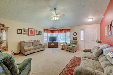 5-845 N Valley View Dr #706