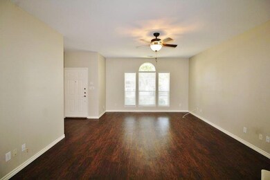 2408 Wildwood Ln, Denton, TX 76210 - photo 2