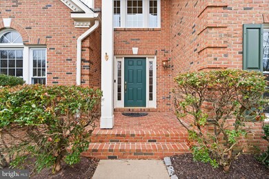 7927 Bressingham Dr, Fairfax Station, VA 22039 - photo 3