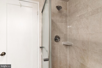 2316 Colston Dr unit 101, Silver Spring, MD 20910 - photo 5