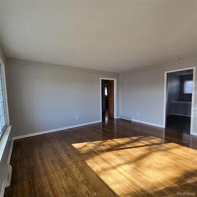 11539 Hanford Dr, Warren, MI 48093 - photo 5