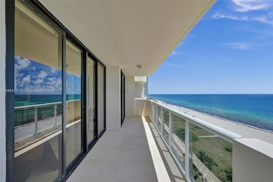 L'Excellence unit 1605, Miami Beach, FL 33140 - photo 2