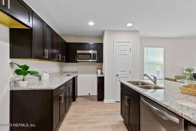 1332 Ellis Rd S, Jacksonville, FL 32205 - photo 6