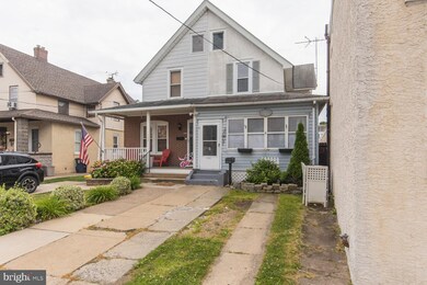 1301 E 11th St, Crum Lynne, PA 19022 - photo 2