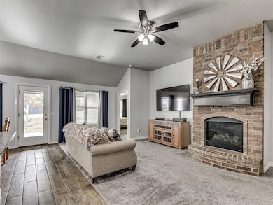 625 Canyon Creek Ln, Guthrie, OK 73044 - photo 6