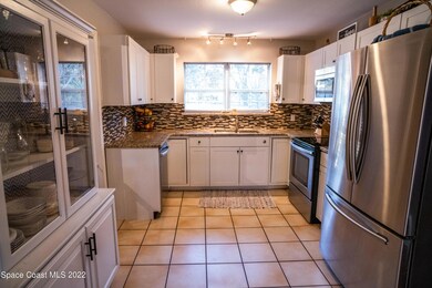 235 Capron Rd - Listing Photos-08