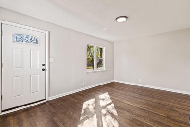 189 N Kellner Rd, Columbus, OH 43209 - photo 6