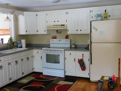 295 Rattlesnake Hill Rd, Auburn, NH 03032 - photo 7