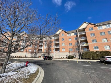 Turnberry unit 311, Buffalo Grove, IL 60089 - photo 3