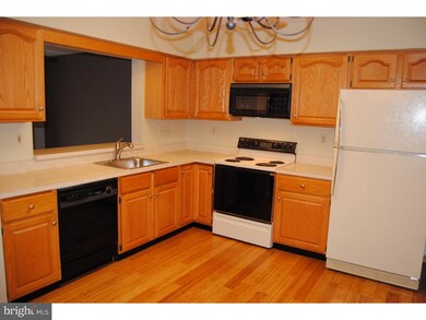 223 Victoria Ct unit 172, Doylestown, PA 18901 - photo 6
