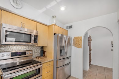 91 W Calle de Arcos, Tempe, AZ 85284 - photo 6