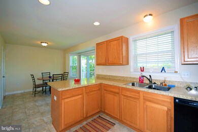 437 Stonewall St, Strasburg, VA 22657 - photo 6