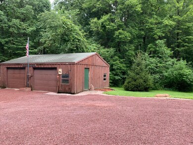 655 Abel Colony Rd, Wind Gap, PA 18091 - photo 5