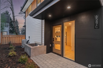 6547 11th Ave NW unit C, Seattle, WA 98117 - photo 2