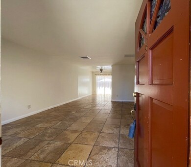 17135 Roscoe Blvd unit 4, Northridge, CA 91325 - photo 2