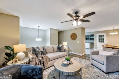 221 Remington Ln, Acworth, GA 30101 - photo 3