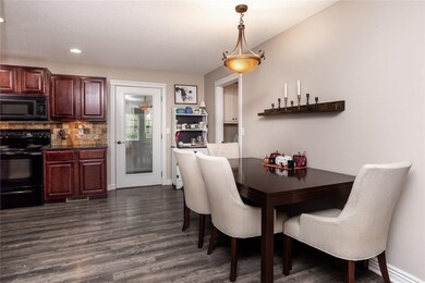 16 Ciemny Ln, Bella Vista, AR 72715 - photo 2