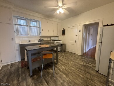 18 Laura Ave unit 1, Nutley, NJ 07110 - photo 6