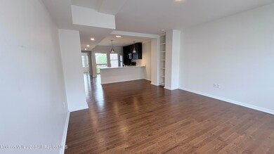 205 Warren St unit 2r, Hudson, NY 12534 - photo 4