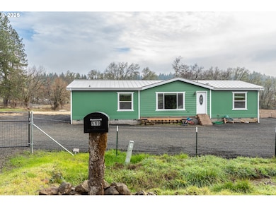 549 Valley Rd, Roseburg, OR 97471 - photo 2