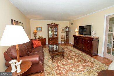 351 Old Mill Dr, Langhorne, PA 19047 - photo 5