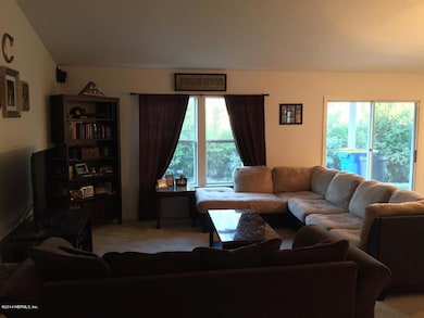 2485 Eisner Dr, Jacksonville, FL 32218 - photo 4