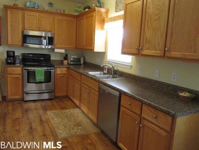 Stocked Kitchen w/ Stainless Appliances
