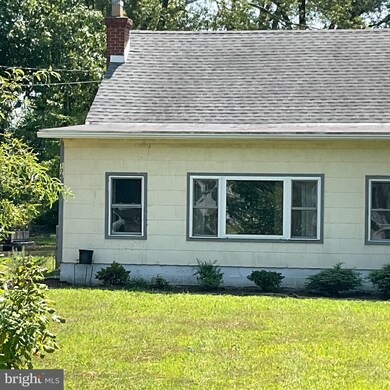 106 Locust Ave, Colonial Beach, VA 22443 - photo 7