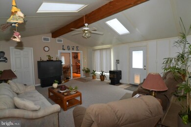 7006 Bristol Place, Sykesville, MD 21784 - photo 5