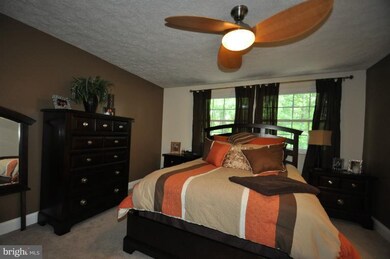 4929 Berryhill Cir, Perry Hall, MD 21128 - photo 2