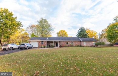 1315 Deer Run Rd, Hatfield, PA 19440 - photo 2