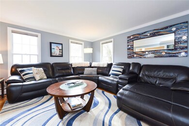 17 Blossom Ct, Warwick, RI 02886 - photo 2